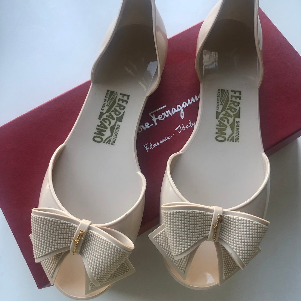 Authentic Ferragamo Barbados Jelly Flats